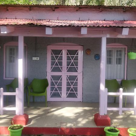 Hots Nainital Hostel Patwa Dunga Exterior foto