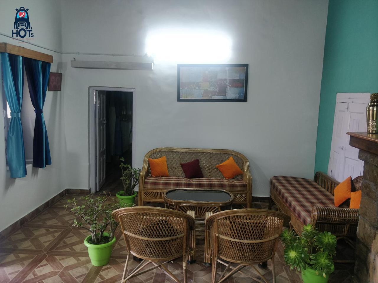 Hots Nainital Hostel Patwa Dunga Exterior foto